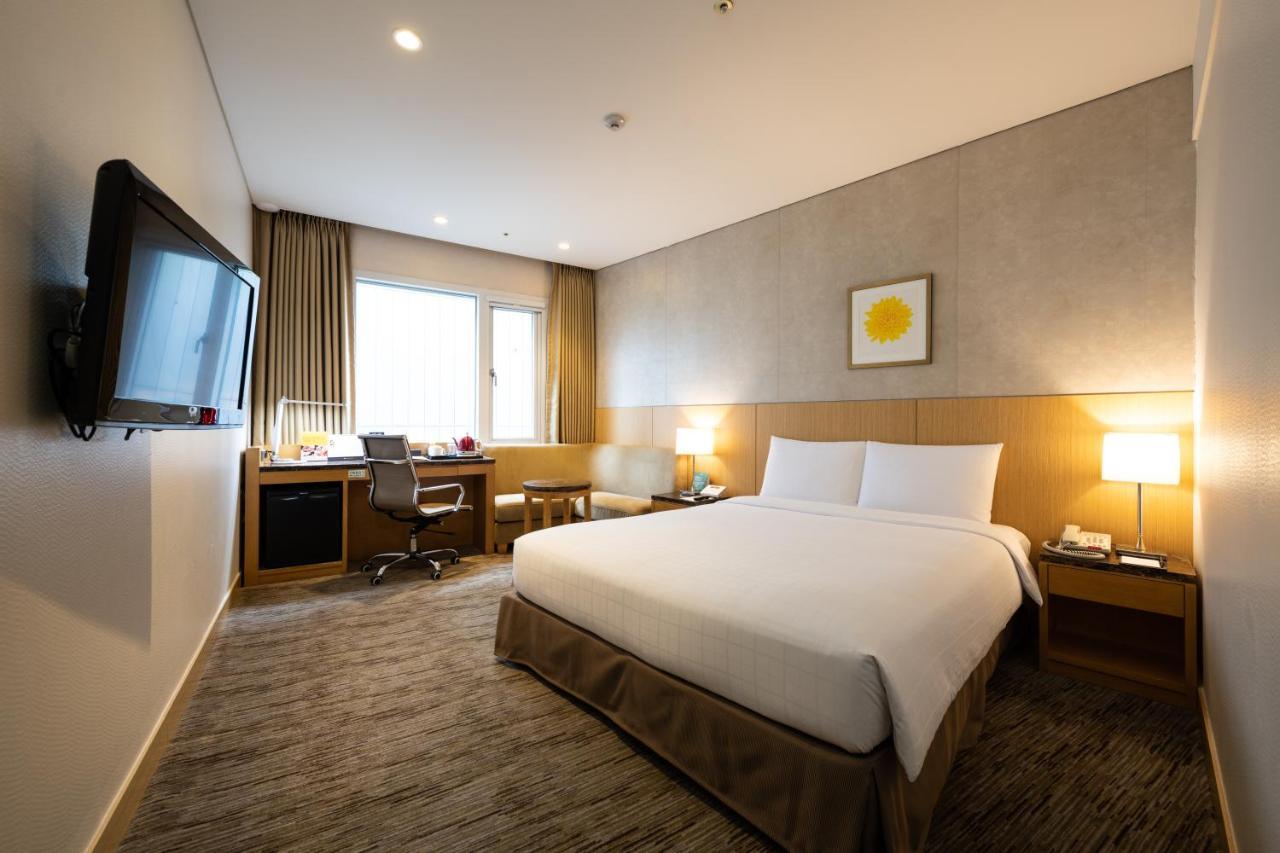 Hotel Stanford 4*