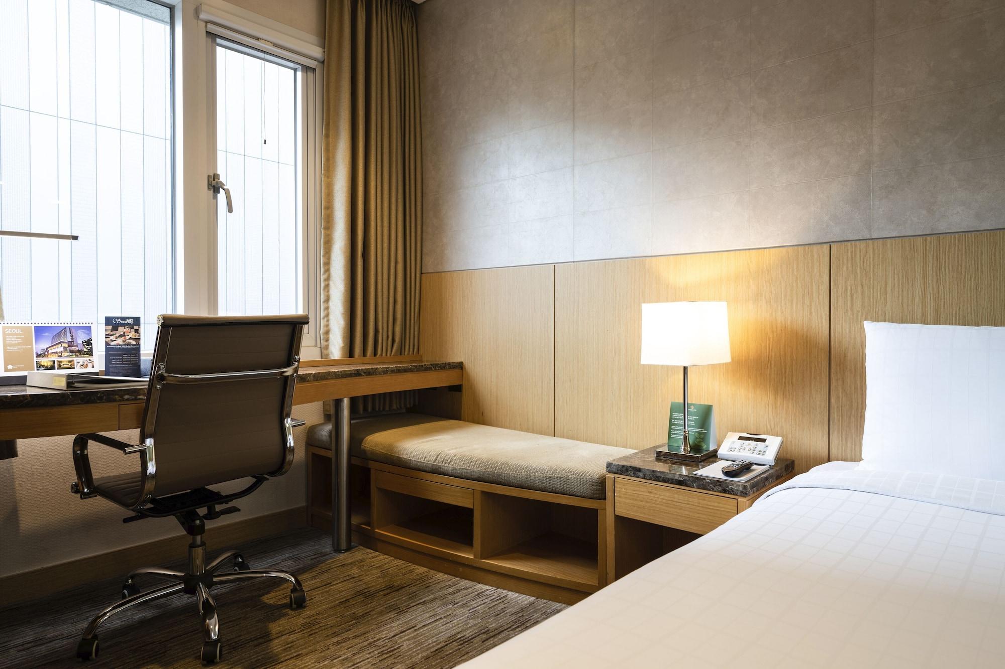 Stanford Hotel 4*